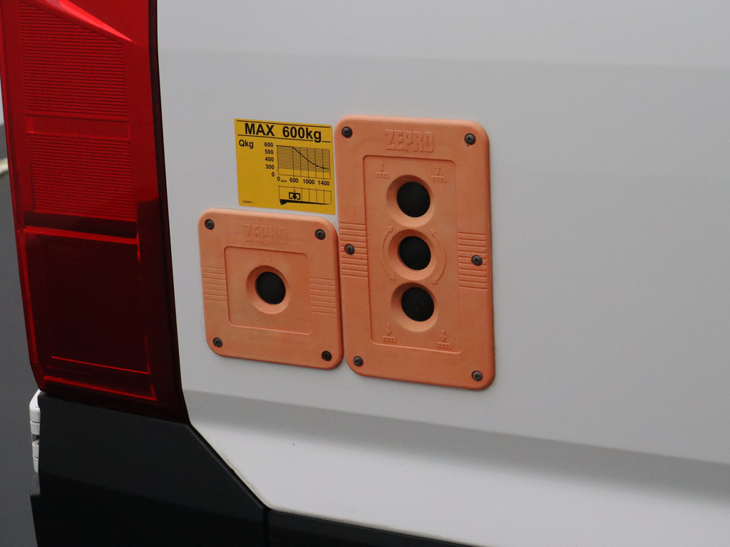 Volkswagen Crafter 2.0TDI 140PK L5H3 Laadlift | Laadklep | Airco | Camera | 3-Persoons | 21
