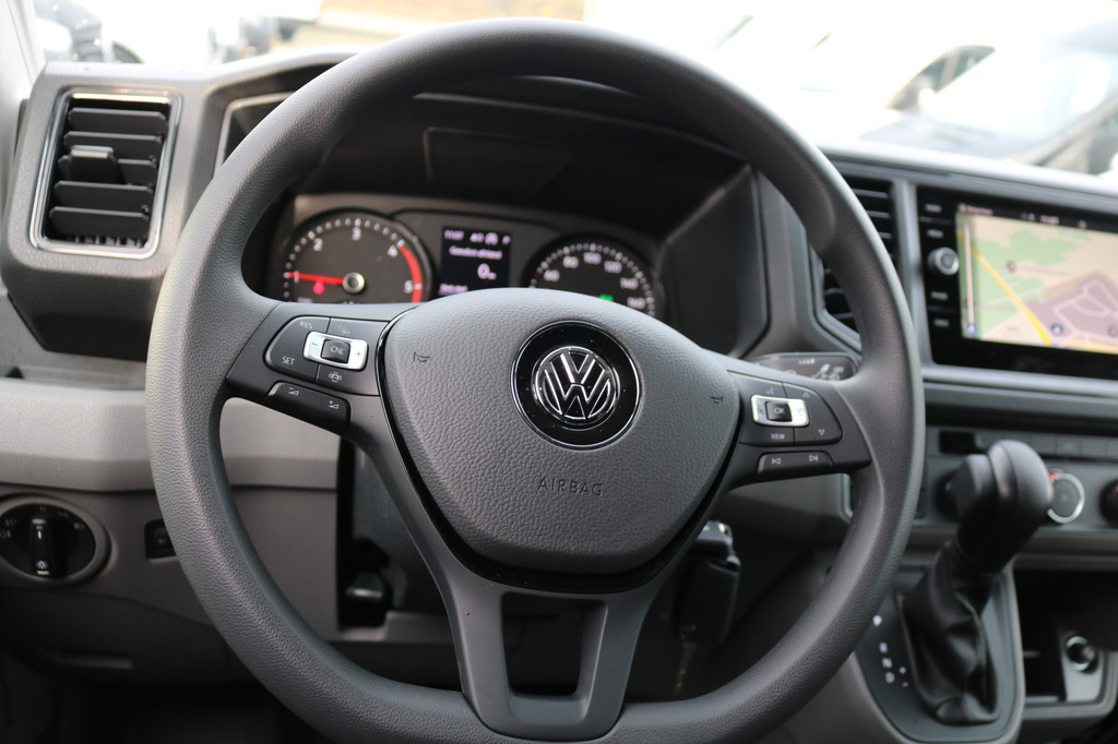 Volkswagen Crafter 2.0 TDI 140pk L3 H3 Automaat Airco Navigatie Apple Carplay Camera 14