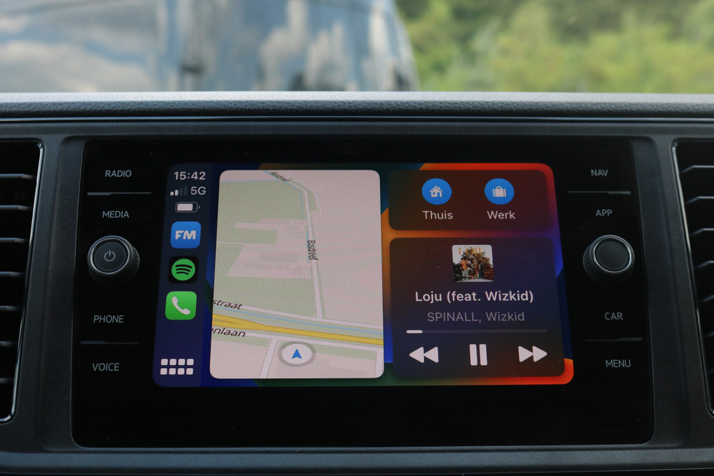 Volkswagen Crafter 2.0 TDI 140pk L3 H3 Automaat Airco Navigatie Apple Carplay Camera 15