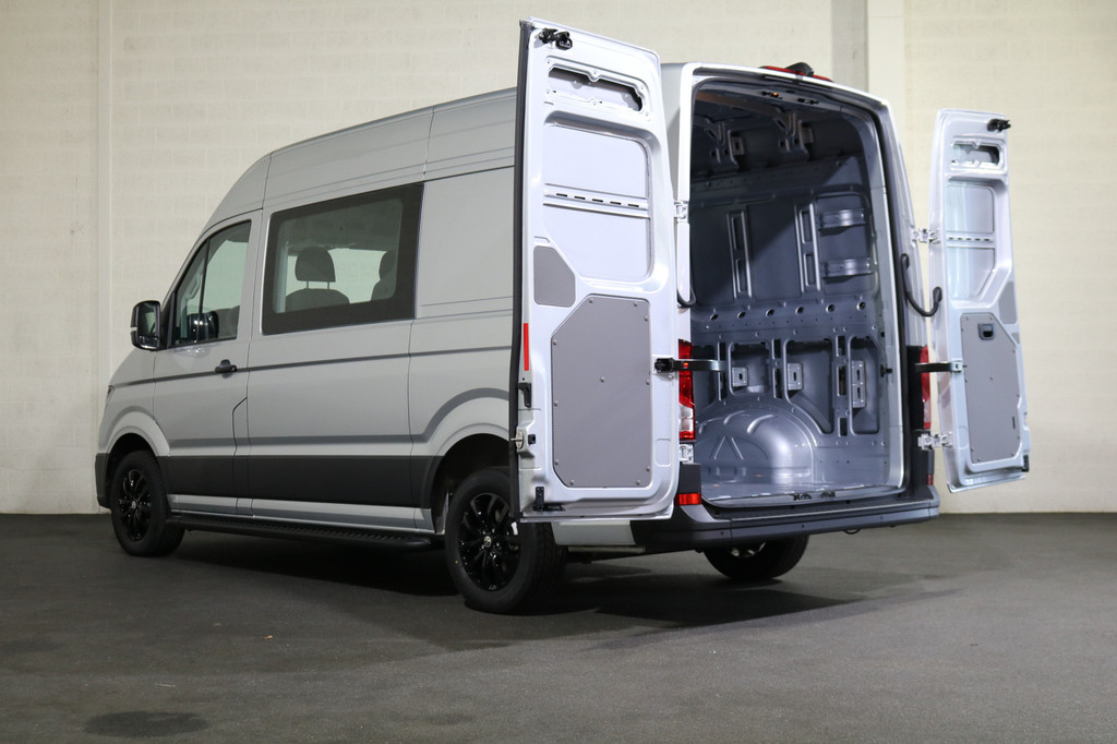 Volkswagen Crafter 2.0 TDI 140pk L3 H3 DC Automaat Airco Navigatie Apple Carplay Camera 12