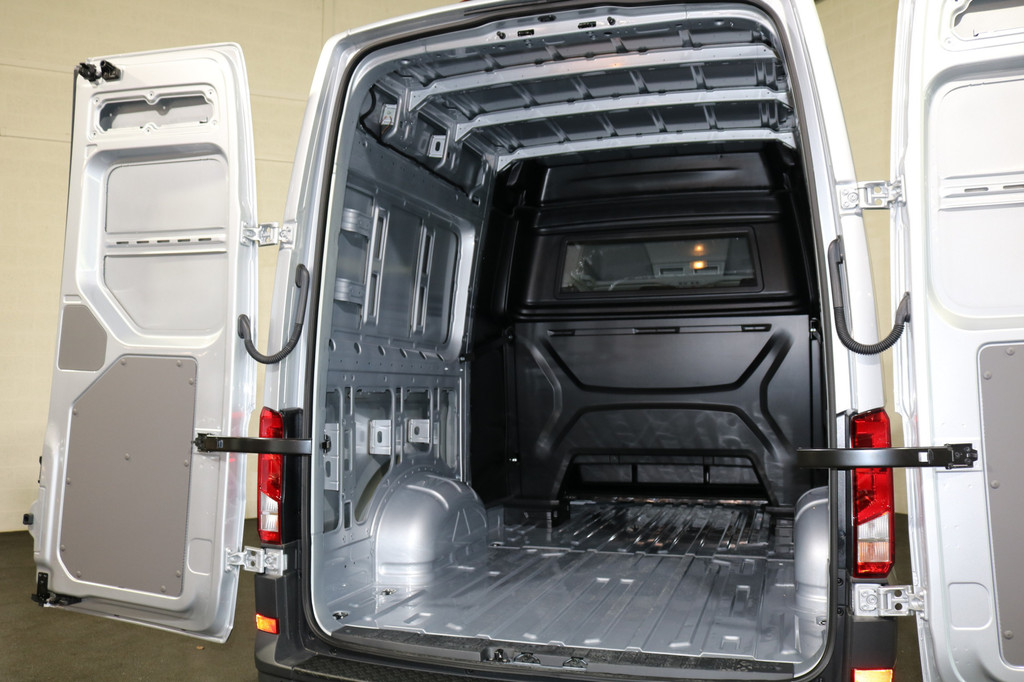 Volkswagen Crafter 2.0 TDI 140pk L3 H3 DC Automaat Airco Navigatie Apple Carplay Camera 15