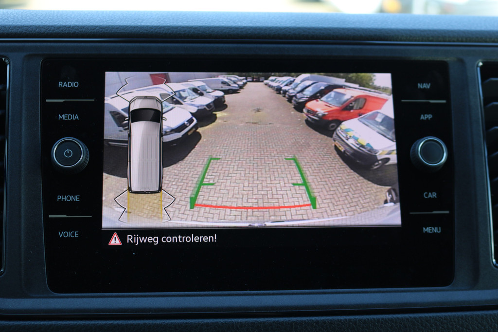 Volkswagen Crafter 2.0 TDI 140pk L3 H3 DC Automaat Airco Navigatie Apple Carplay Camera 19