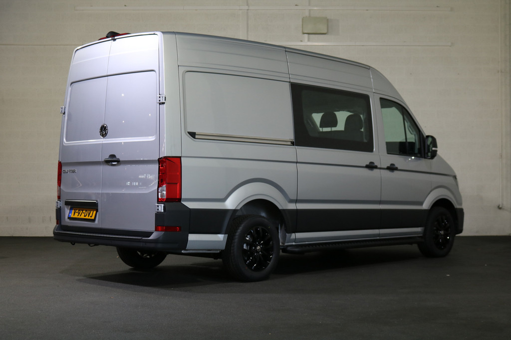 Volkswagen Crafter 2.0 TDI 140pk L3 H3 DC Automaat Airco Navigatie Apple Carplay Camera 7