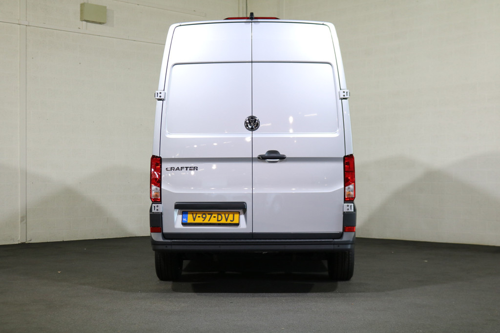 Volkswagen Crafter 2.0 TDI 140pk L3 H3 DC Automaat Airco Navigatie Apple Carplay Camera 8