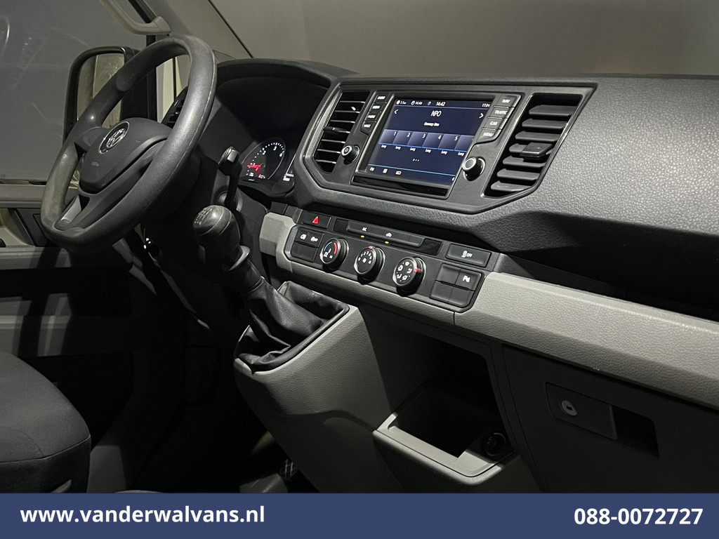 Volkswagen Crafter 2.0 TDI 140pk L3H3 L2H2 Euro6 Airco | 3000kg Trekhaak | Navigatie | Apple Carplay Android Auto, Cruisecontrol, Parkeersensoren, Bijrijdersbank 14
