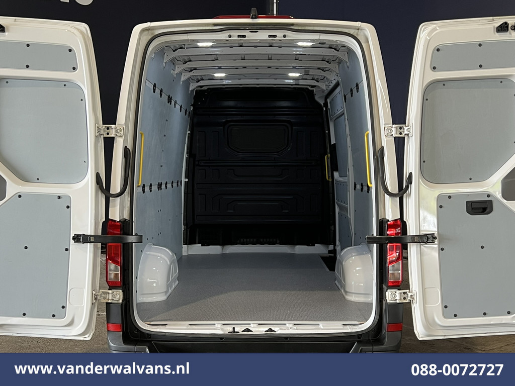 Volkswagen Crafter 2.0 TDI 140pk L3H3 L2H2 Euro6 Airco | Camera | Apple Carplay | Android Auto Bijrijdersbank, 3000kg trekvermogen 10