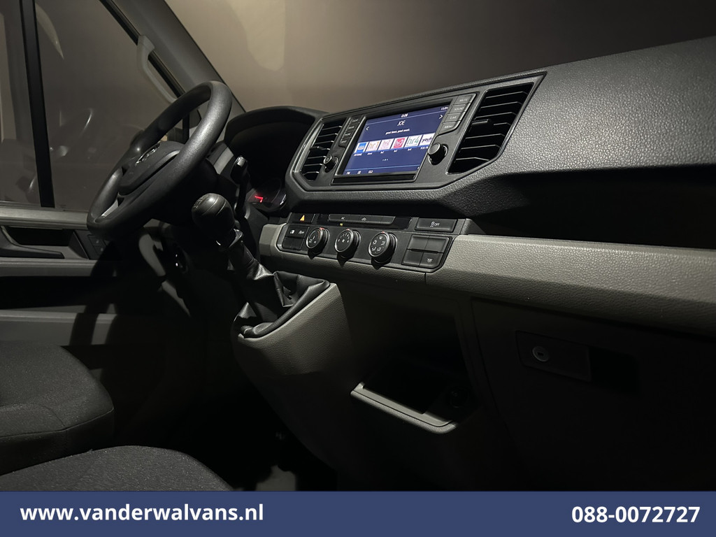 Volkswagen Crafter 2.0 TDI 140pk L3H3 L2H2 Euro6 Airco | Camera | Apple Carplay | Android Auto Bijrijdersbank, 3000kg trekvermogen 12