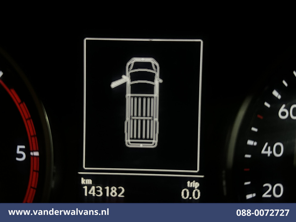 Volkswagen Crafter 2.0 TDI 140pk L3H3 L2H2 Euro6 Airco | Camera | Apple Carplay | Android Auto Bijrijdersbank, 3000kg trekvermogen 17