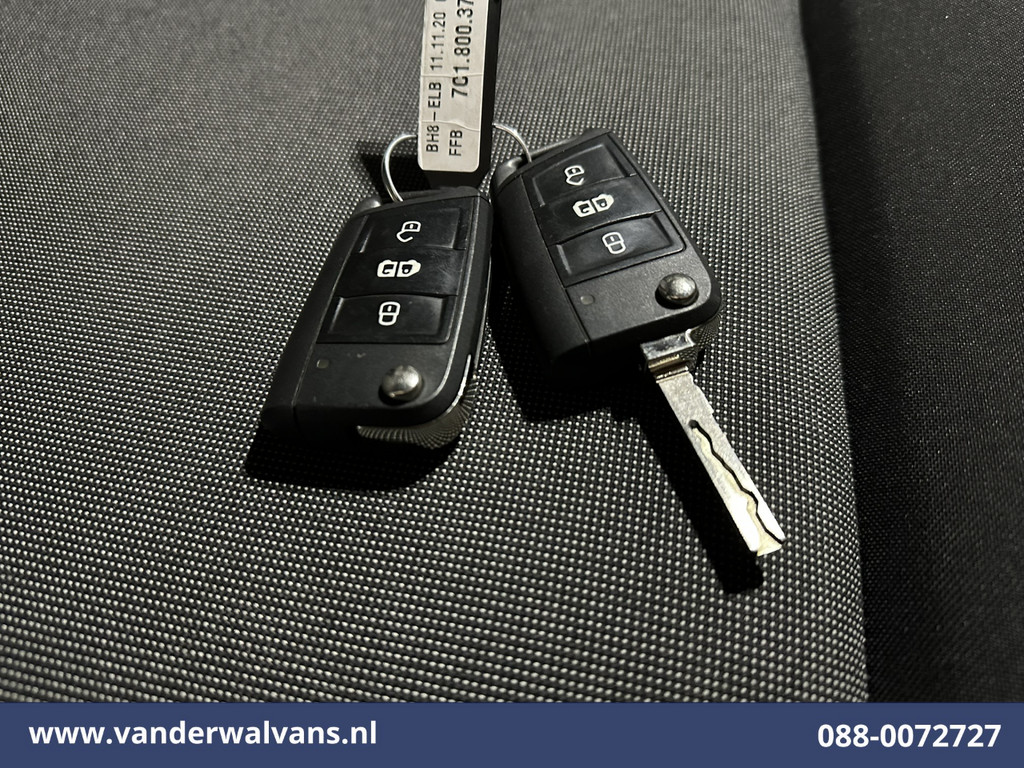 Volkswagen Crafter 2.0 TDI 140pk L3H3 L2H2 Euro6 Airco | Cruisecontrol | 3000kg Trekhaak | Camera Bijrijdersbank 17