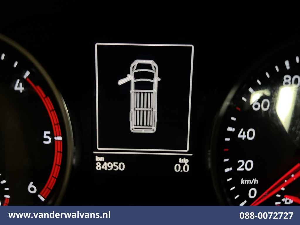 Volkswagen Crafter 2.0 TDI 140pk L3H3 L2H2 Euro6 Airco | Cruisecontrol | 3000kg Trekhaak | Camera Bijrijdersbank 18