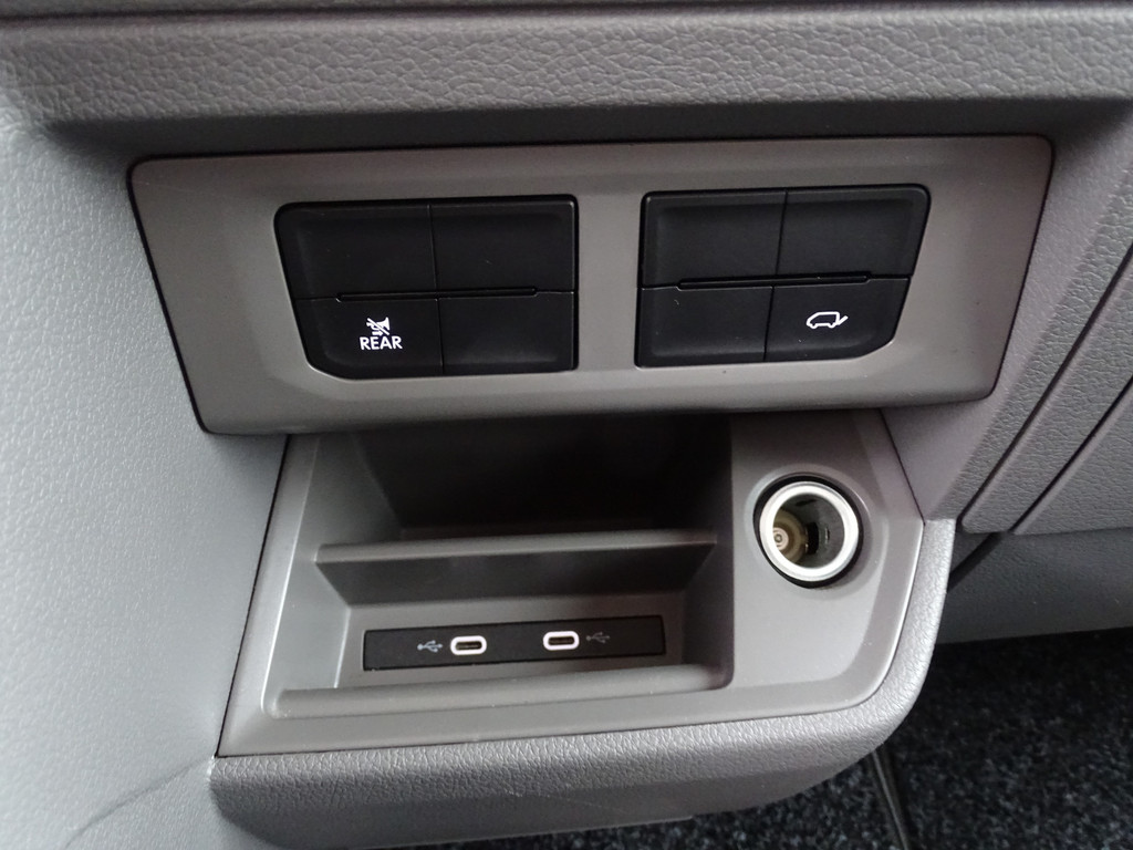 Volkswagen Crafter 2.0 TDI | 141 PK | Bakwagen | BPM Vrij | 21