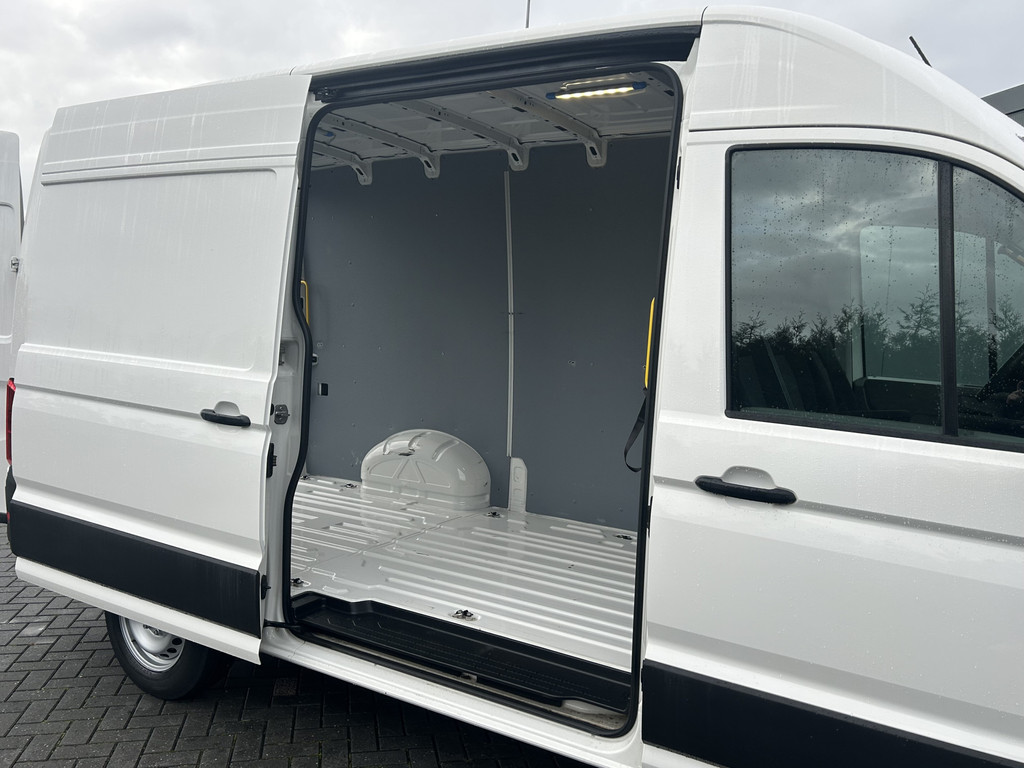 Volkswagen Crafter 2.0 TDI 141 PK DSG AUTOMAAT HIGHLINE+ / LED KOPLAMPEN / L3H3 / 3.000 KG AHG / 270 A DEUREN / AIRCO / CRUISE / BLUETOOTH / 3-ZITS 7