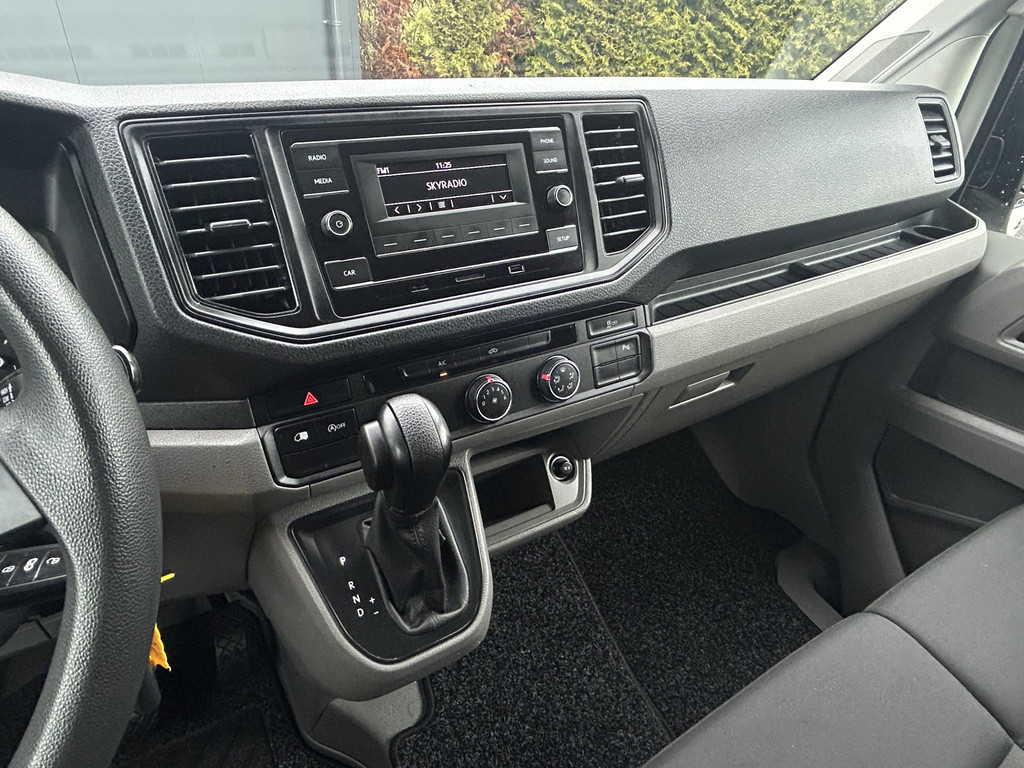 Volkswagen Crafter 2.0 TDI 141 PK DSG AUTOMAAT HIGHLINE+ / LED KOPLAMPEN / L3H3 / 3.000 KG AHG / 270 A DEUREN / AIRCO / CRUISE / BLUETOOTH / 3-ZITS 9