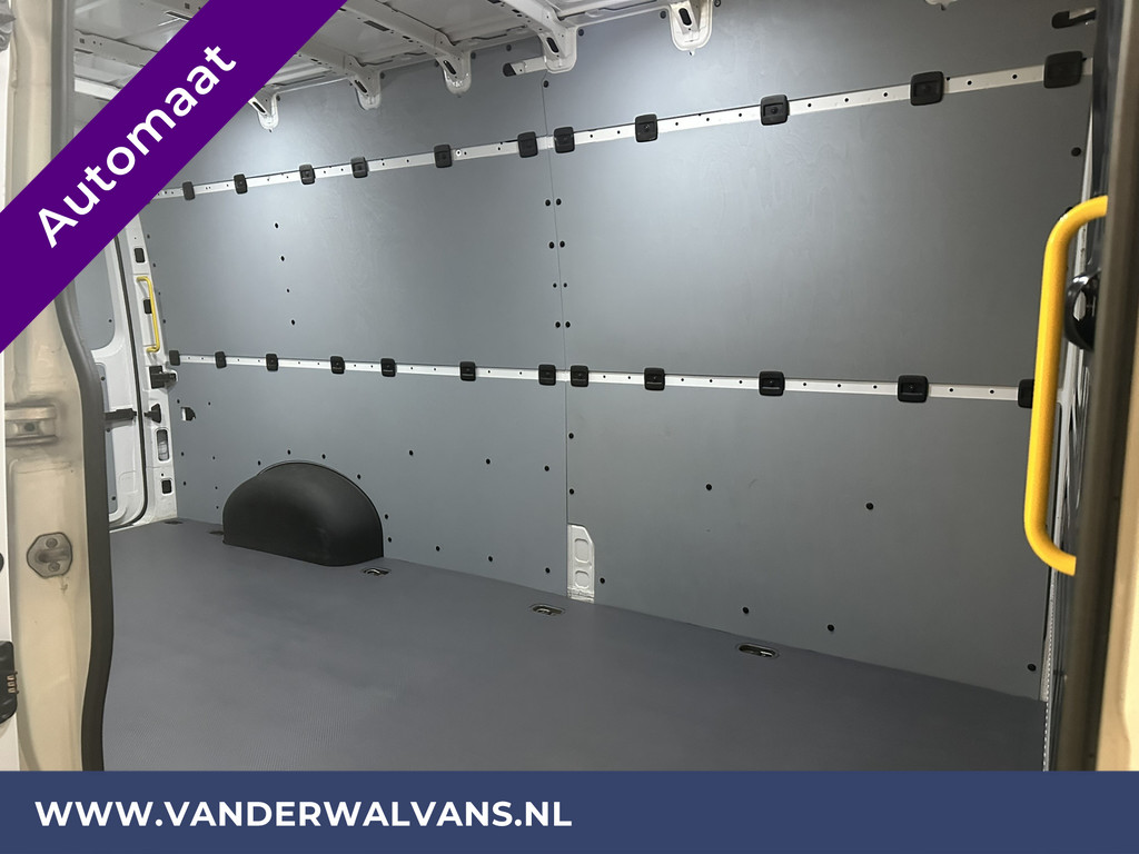 Volkswagen Crafter 2.0 TDI 141pk Automaat L4H3 L3H2 Euro6 Airco | Camera | Apple Carplay | Cruisecontrol Android Auto, Stoelverwarming, Bijrijdersbank, 3000kg trekvermogen 12