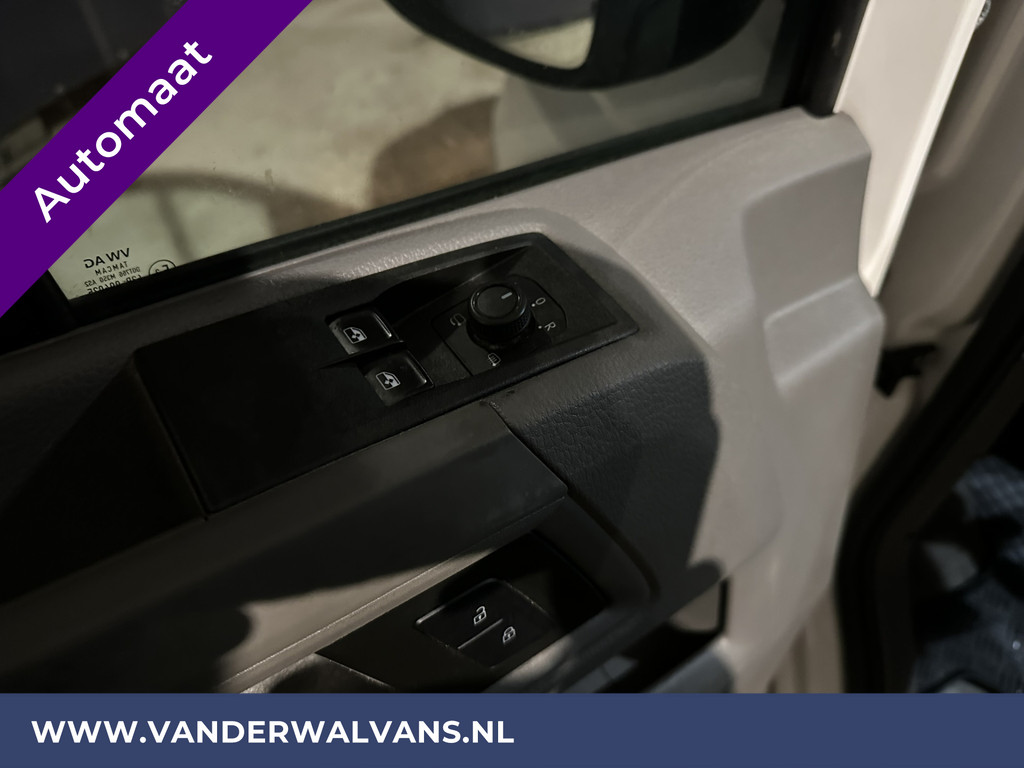 Volkswagen Crafter 2.0 TDI 141pk Automaat L4H3 L3H2 Euro6 Airco | Camera | Apple Carplay | Cruisecontrol Android Auto, Stoelverwarming, Bijrijdersbank, 3000kg trekvermogen 18