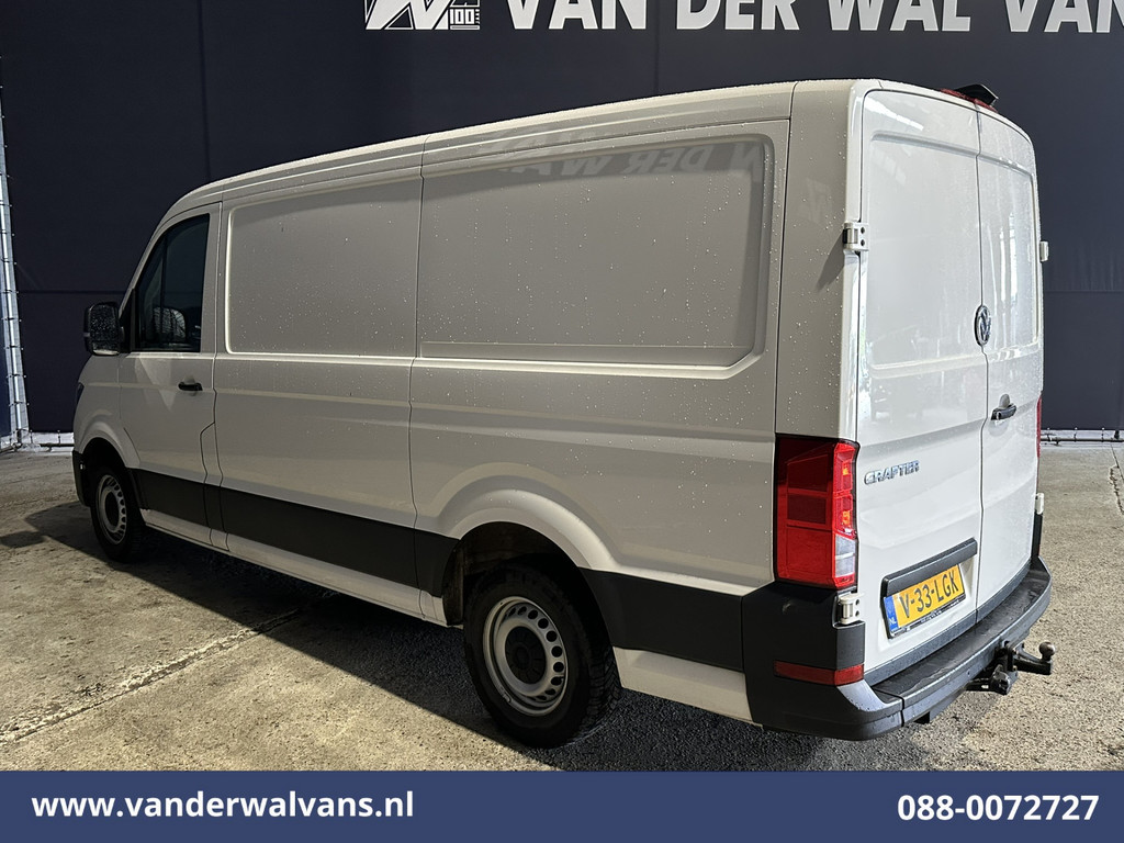 Volkswagen Crafter 2.0 TDI 141pk L3H2 L2H1 Euro6 Airco | Camera | Navigatie | 3000kg trekhaak Apple Carplay, Android Auto, Parkeersensoren, Bijrijdersbank 10