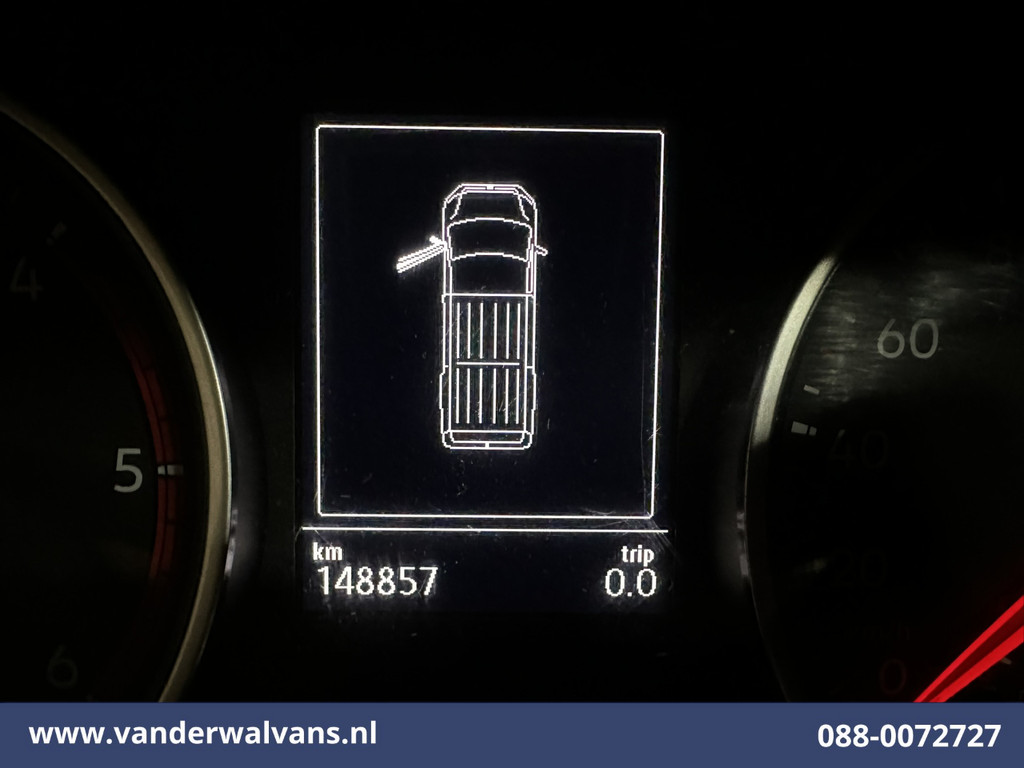 Volkswagen Crafter 2.0 TDI 141pk L3H2 L2H1 Euro6 Airco | Camera | Navigatie | 3000kg trekhaak Apple Carplay, Android Auto, Parkeersensoren, Bijrijdersbank 17