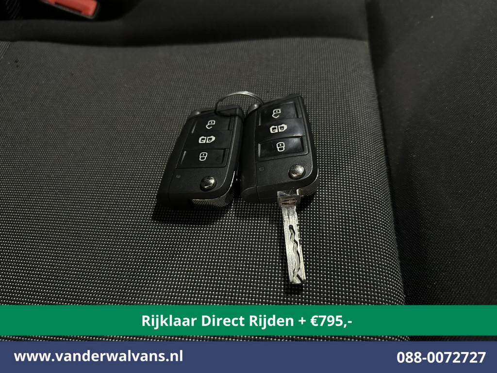 Volkswagen Crafter 2.0 TDI 141pk L3H2 (Oude L2H1) Euro6 *Rijklaar Direct Rijden* Airco | Camera | Apple Carplay | 3000kg Trekhaak | Cruisecontrol Android Auto, Parkeersensoren, Bijrijdersbank 18
