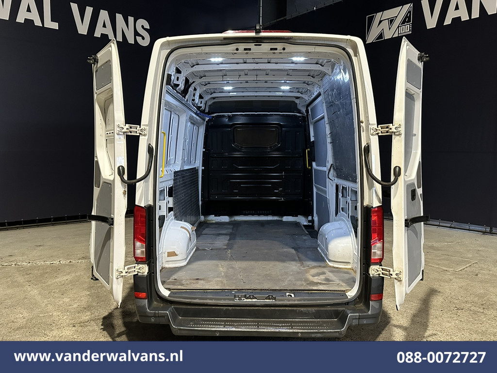Volkswagen Crafter 2.0 TDI 141pk L3H3 L2H2 Euro6 Airco | Apple Carplay | Android Auto | Camera | Stoelverwarming Parkeersensoren 10