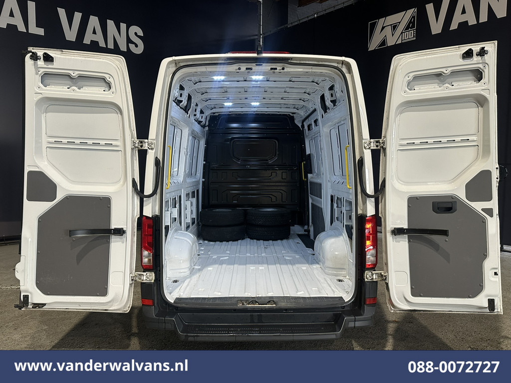 Volkswagen Crafter 2.0 TDI 141pk L3H3 L2H2 Euro6 Airco | Camera | Apple Carplay | Android Auto | Cruisecontrol | Massagestoel Chauffeursstoel 13