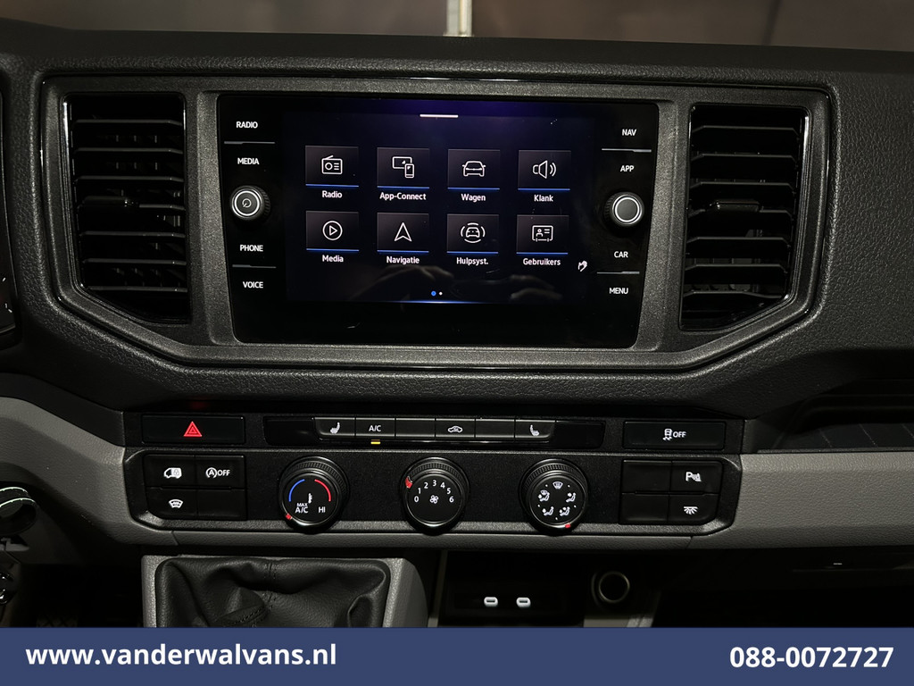 Volkswagen Crafter 2.0 TDI 141pk L3H3 L2H2 Euro6 Airco | Camera | Navigatie | Android Auto | Stoelverwarming Parkeersensoren, Bijrijdersbank, 3000kg trekvermogen, zilver 15