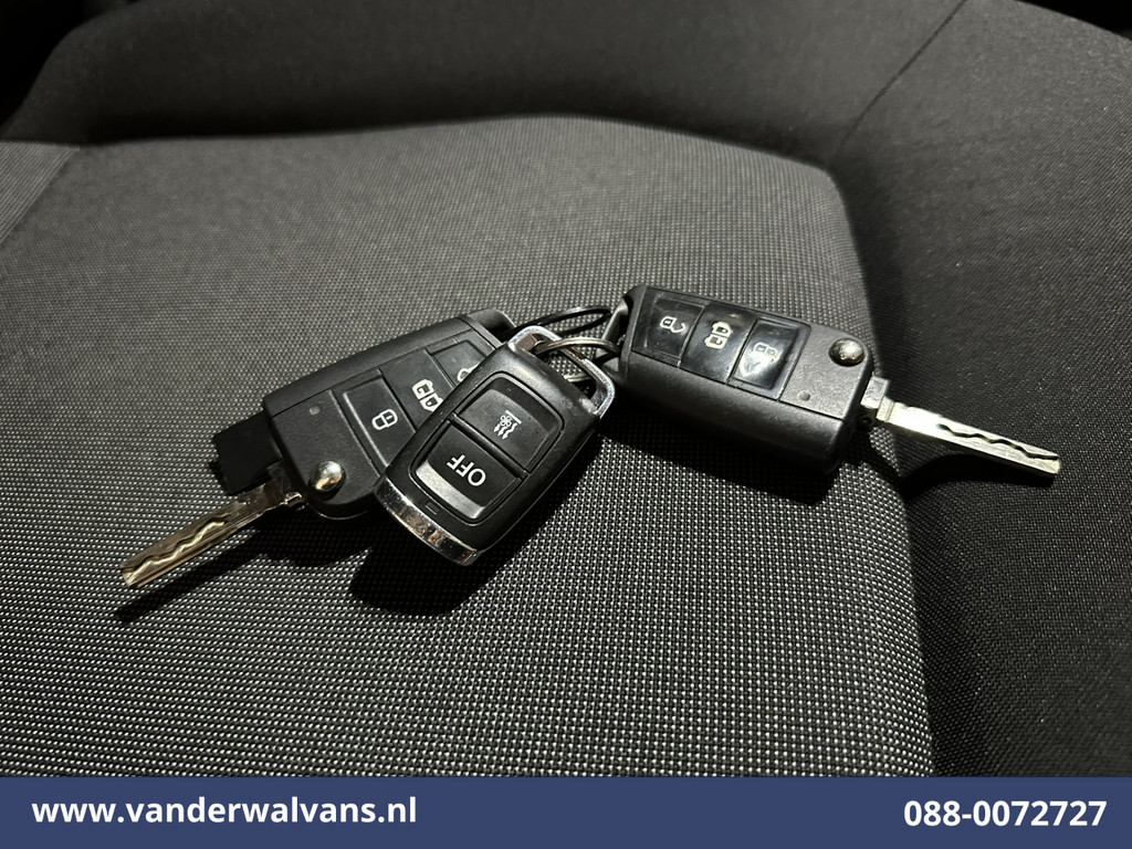 Volkswagen Crafter 2.0 TDI 141pk L3H3 L2H2 Euro6 Airco | Navigatie | Apple Carplay | Chauffeursstoel Android Auto, Standkachel, Parkeersensoren, 3000kg trekvermogen 19