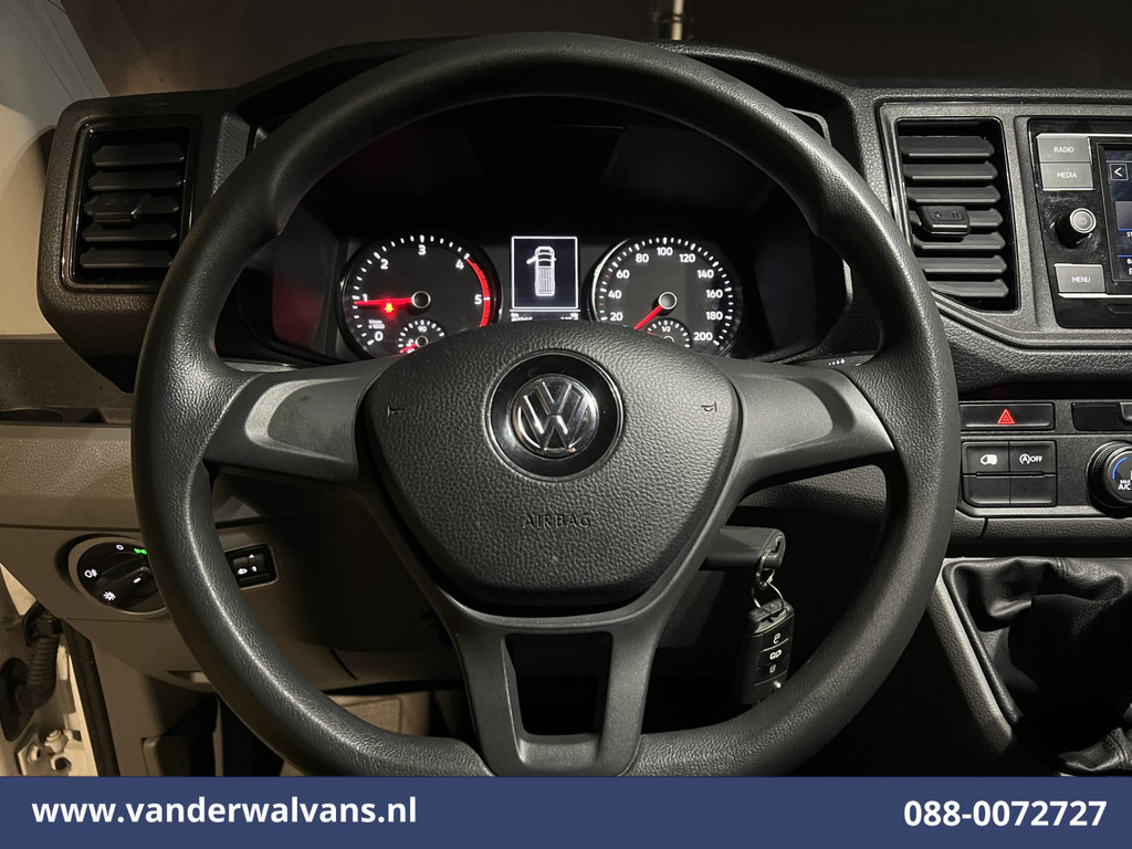 Volkswagen Crafter 2.0 TDI 141pk L4H3 L3H2 Euro6 Airco | 2x zijdeur | Camera | Apple Carplay Android Auto, 270 Graden achterdeuren, Parkeersensoren, Bijrijdersbank, 3000kg Trekvermogen 18