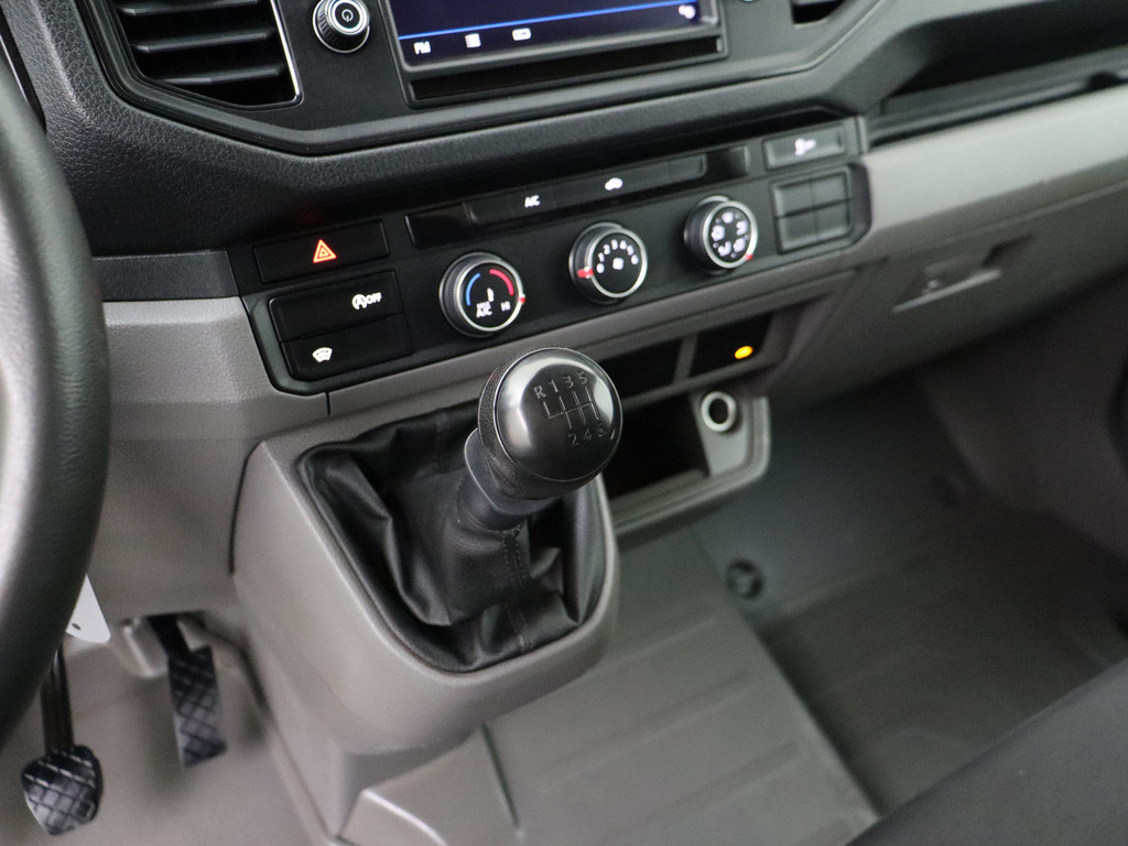 Volkswagen Crafter 2.0TDI 177PK Bakwagen+Laadklep | Dubbellucht | 3500Kg Trekhaak | Navigatie | Camera | Zijdeur 16