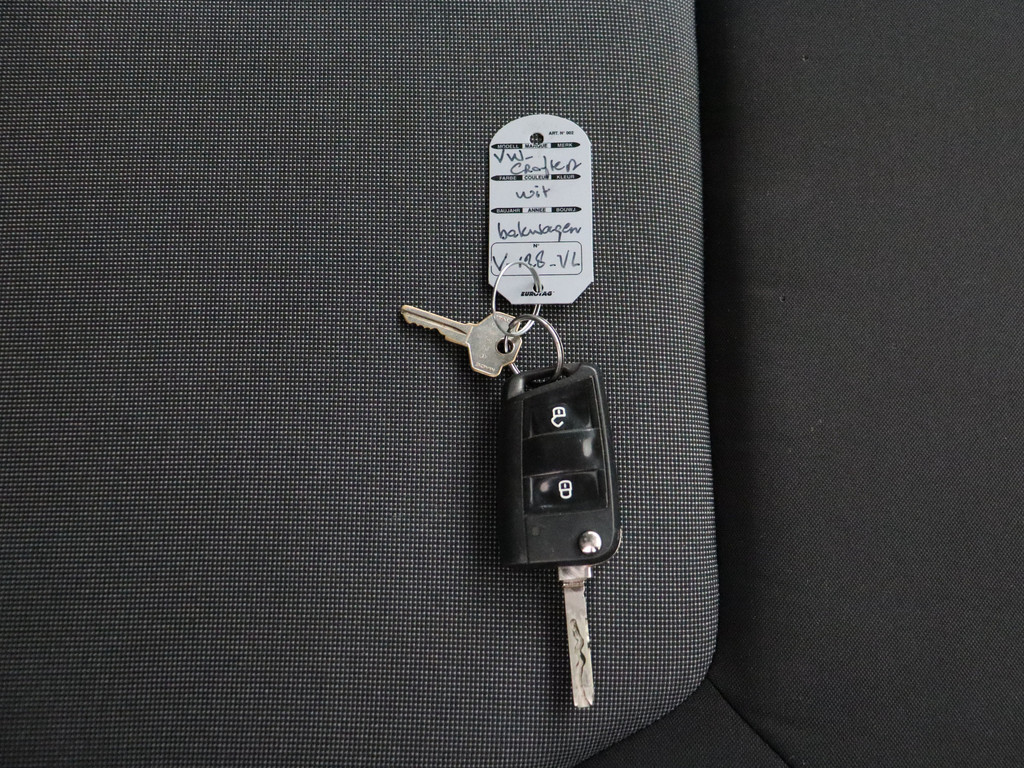 Volkswagen Crafter 2.0TDI 177PK Bakwagen+Laadklep | Dubbellucht | 3500Kg Trekhaak | Navigatie | Camera | Zijdeur 8