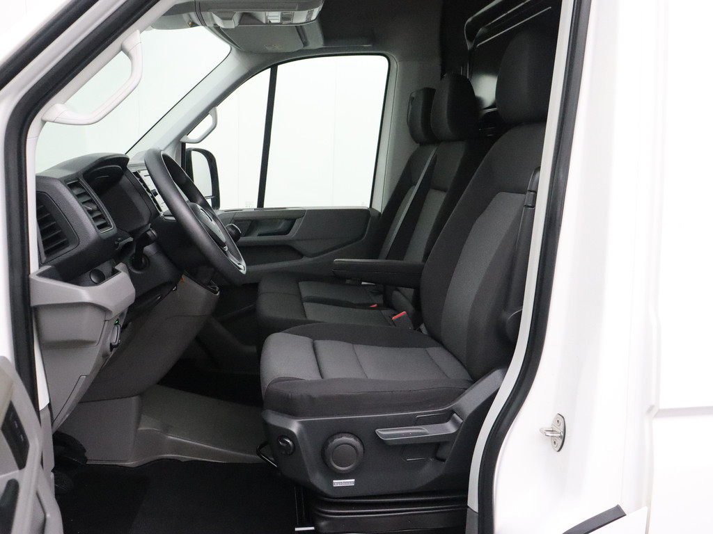 Volkswagen Crafter 2.0TDI 177PK L3H3 | Airco | Cruise | 3-Persoons | Betimmering 17