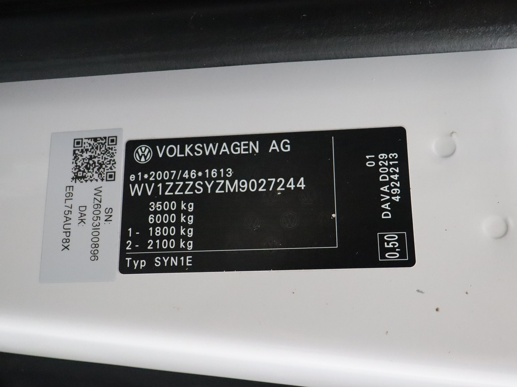 Volkswagen Crafter 2.0TDI 177PK L3H3 | Airco | Cruise | 3-Persoons | Betimmering 19