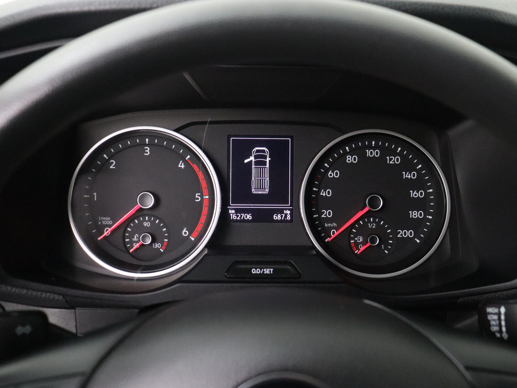 Volkswagen Crafter 2.0TDI 177PK L3H3 | Airco | Cruise | 3-Persoons | Betimmering 9