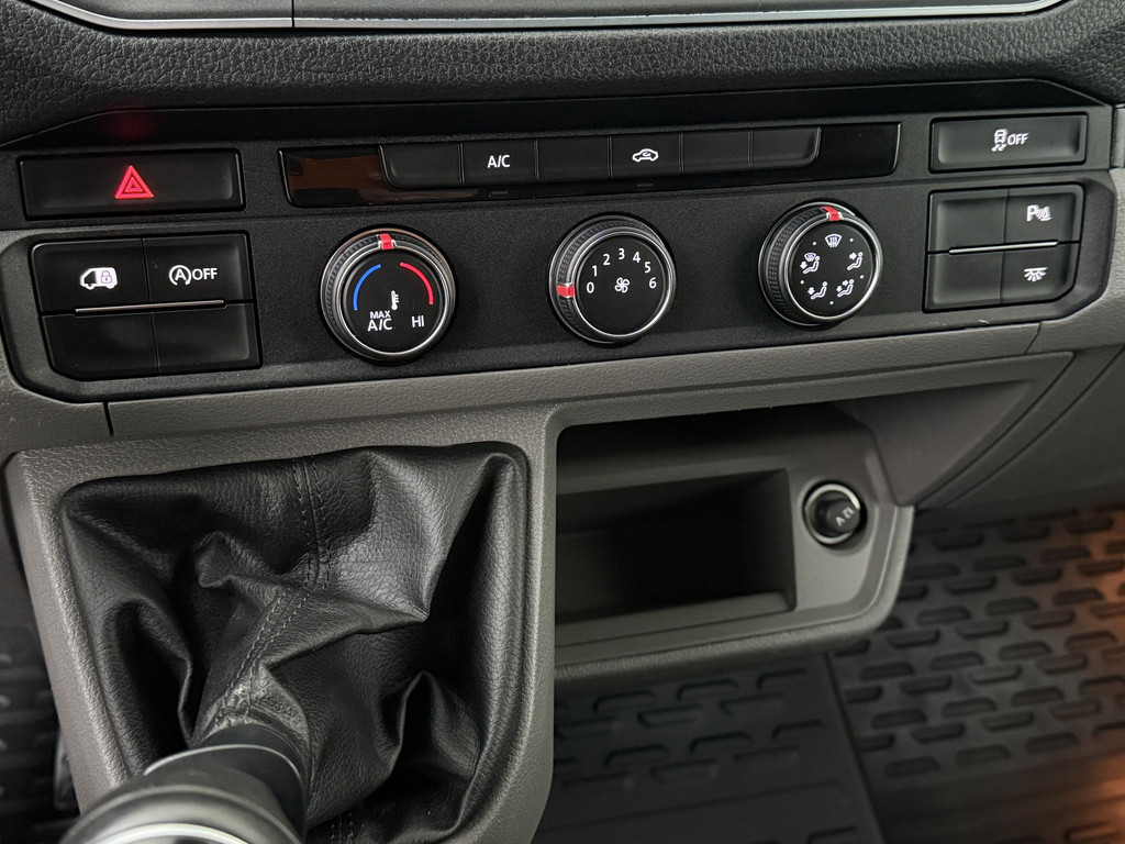 Volkswagen Crafter 2.0TDI 177PK L3H3 | Led | Leder | Navigatie | Camera | 3-Persoons | Airco | Cruise 16