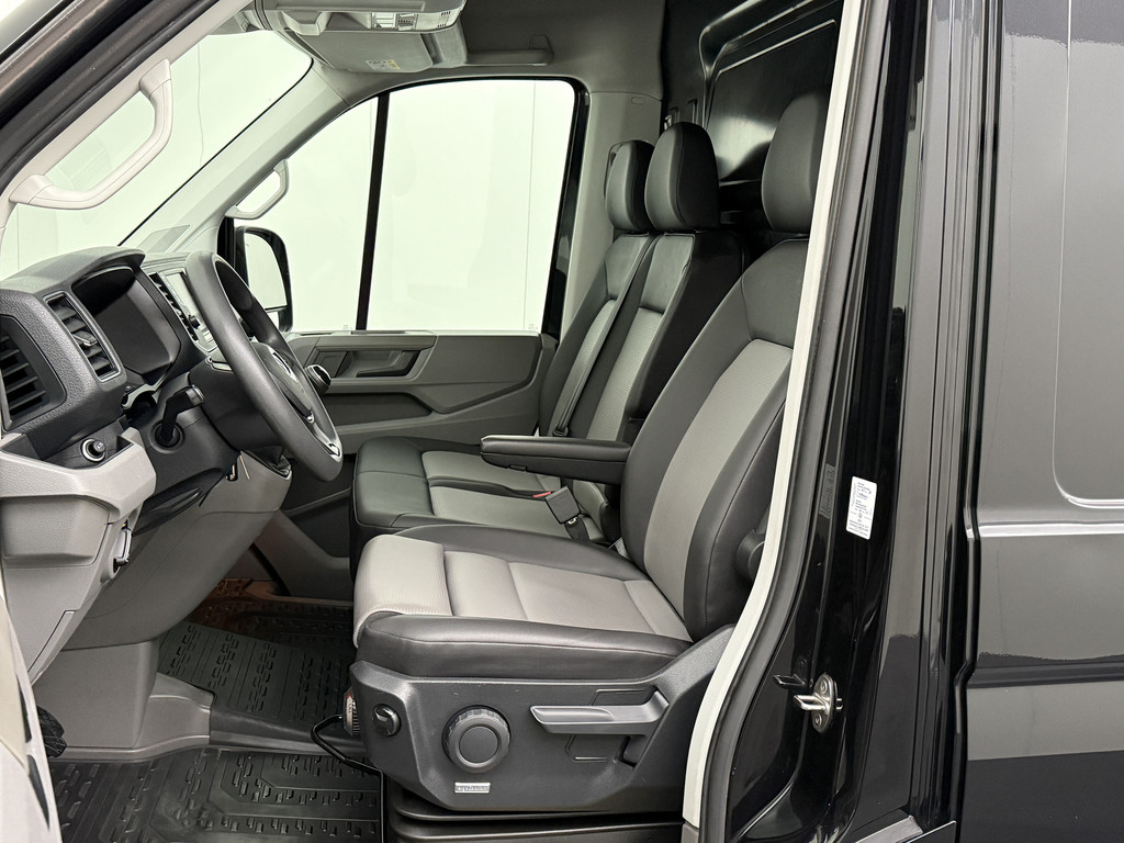 Volkswagen Crafter 2.0TDI 177PK L3H3 | Led | Leder | Navigatie | Camera | 3-Persoons | Airco | Cruise 21