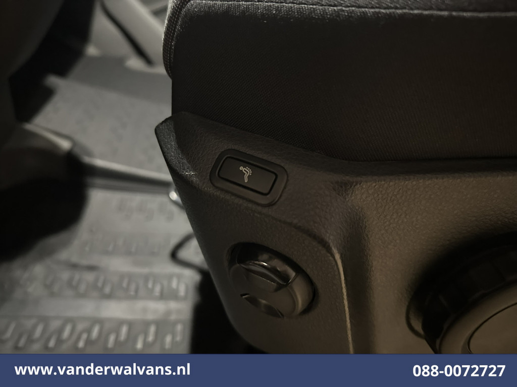 Volkswagen Crafter 2.0 TDI 177pk L3H3 L2H2 Euro6 Airco | Massagestoel | Camera | Navigatie | Apple Carplay Android Auto, Cruisecontrol, Chauffeursstoel, 3000kg trekvermogen 11