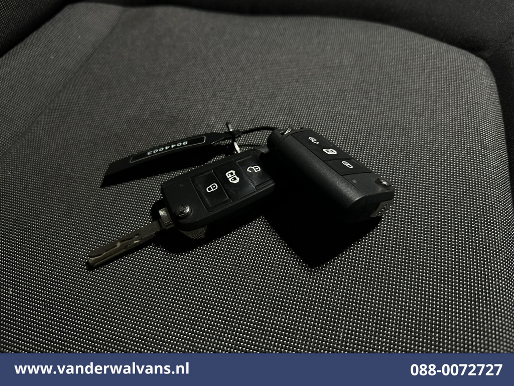 Volkswagen Crafter 2.0 TDI 177pk L3H3 L2H2 Euro6 Airco | Massagestoel | Camera | Navigatie | Apple Carplay Android Auto, Cruisecontrol, Chauffeursstoel, 3000kg trekvermogen 21