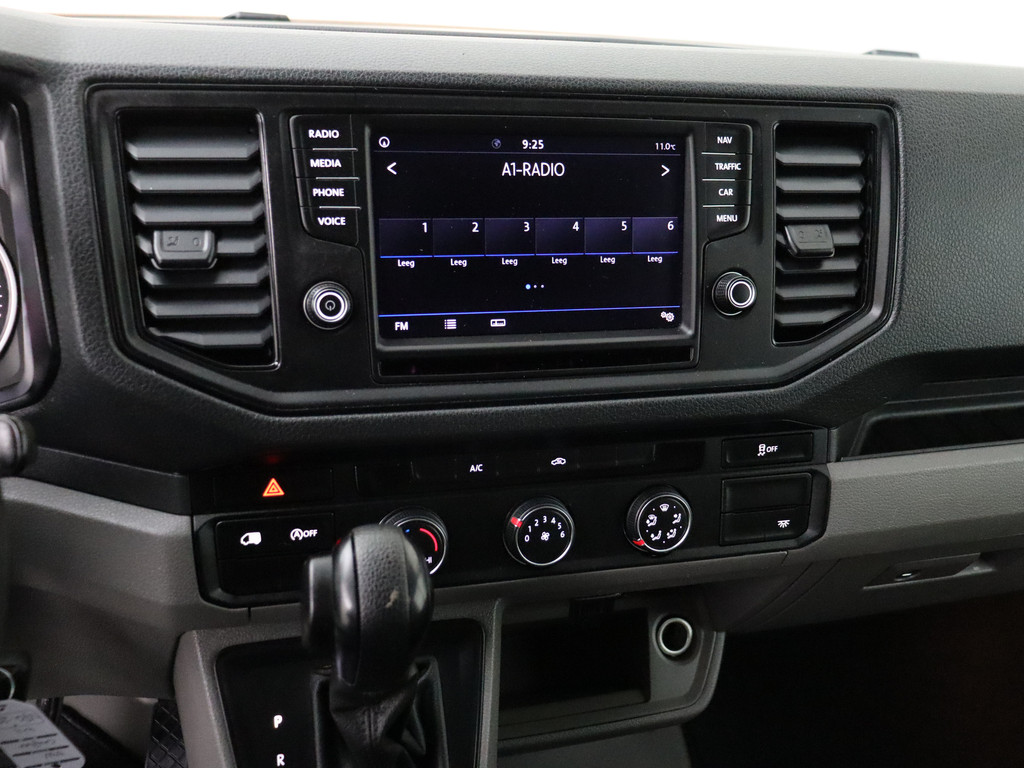 Volkswagen Crafter 2.0TDI DSG Automaat L3H3 Highline | Leder | Navigatie | Camera | Airco | Cruise 16