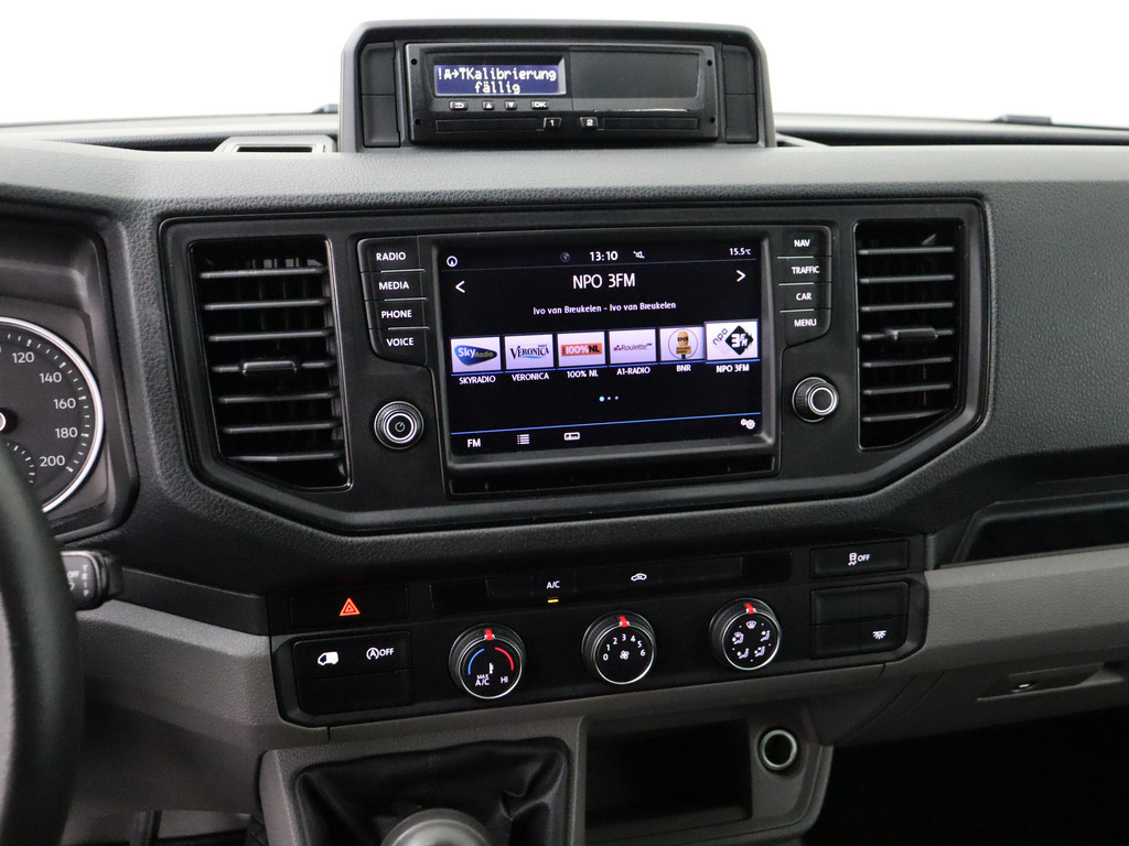 Volkswagen Crafter 2.0TDI L3H2 Dubbellucht | 3500Kg trekgewicht | Navigatie | Airco | Touchscreen | 16