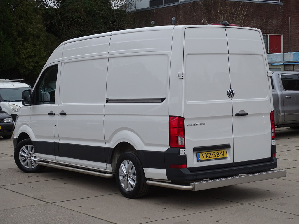 Volkswagen Crafter 2.0 TDI L3H3 11