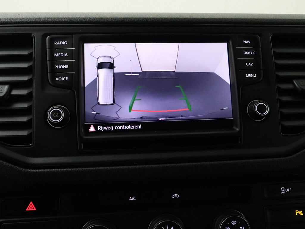 Volkswagen Crafter 2.0TDI L3H3 18