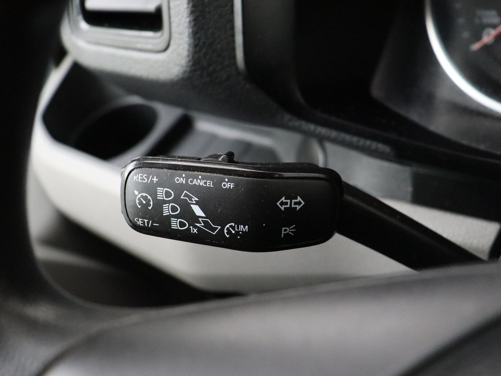 Volkswagen Crafter 2.0TDI L3H3 Business | Navigatie | Camera | Airco | Cruise | Trekhaak 16