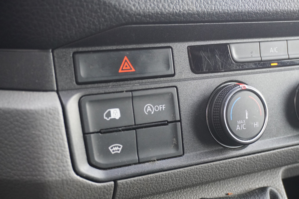 Volkswagen Crafter 2.0 TDI L3H3 EURO 6 - Airco - Navi - Cruise - PDC - ⬠16.900,- Excl. 15