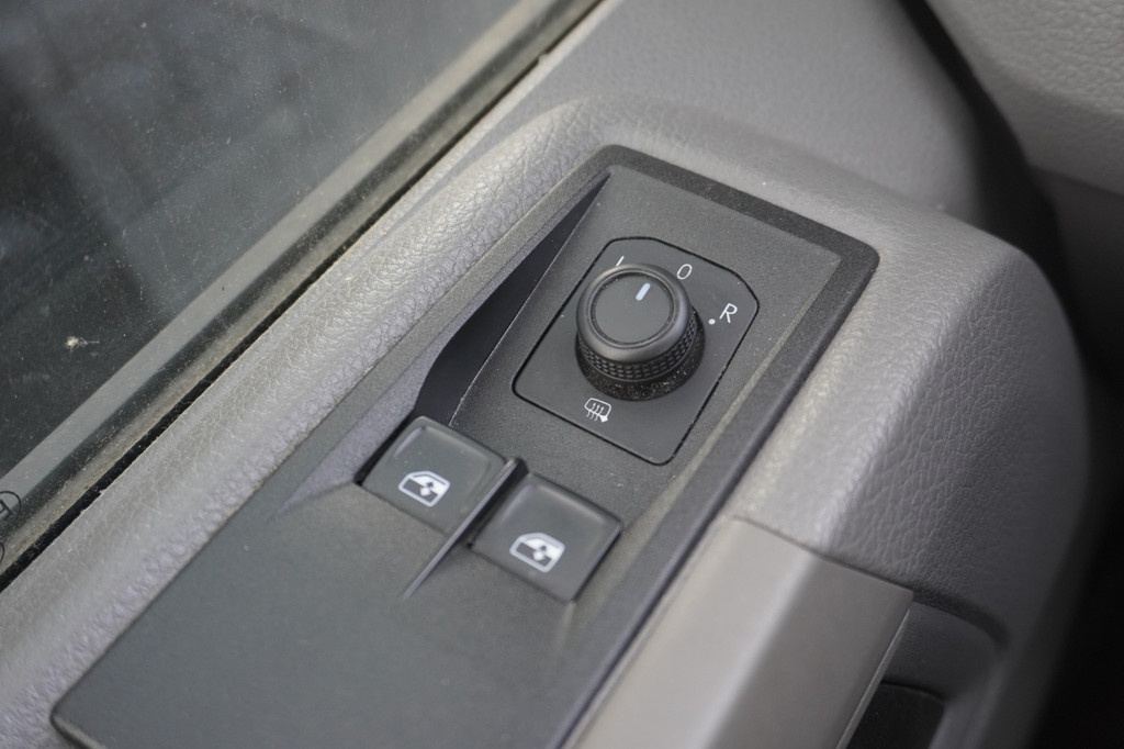 Volkswagen Crafter 2.0 TDI L3H3 EURO 6 - Airco - Navi - Cruise - PDC - ⬠16.900,- Excl. 19