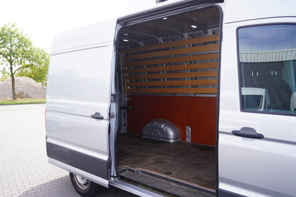 Volkswagen Crafter 2.0 TDI L3H3 EURO 6 - Airco - Navi - Cruise - PDC - ⬠16.900,- Excl. 8