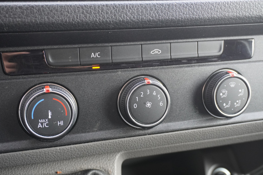 Volkswagen Crafter 2.0 TDI L3H3 EURO 6 - Airco - Navi - Cruise - PDC - ⬠16.900,- Excl. 9