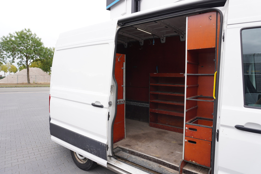 Volkswagen Crafter 2.0 TDI L3H3 EURO 6 - Airco - Navi - Cruise - Trekhaak - â¬19.950,- Excl. 9