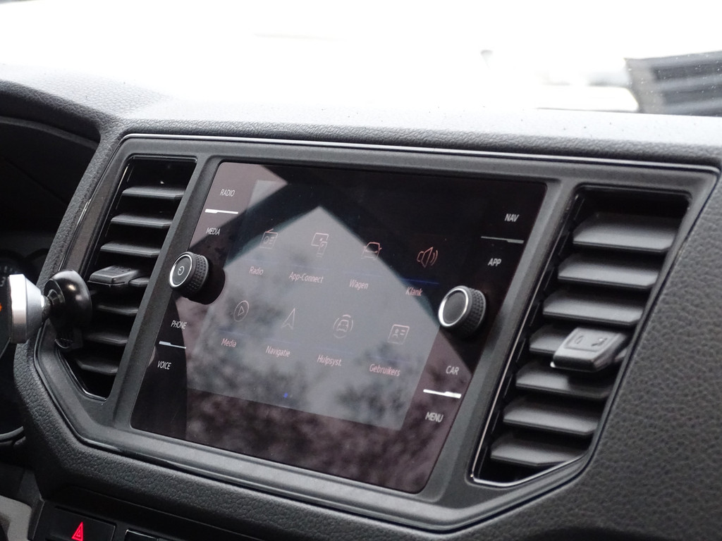 Volkswagen Crafter 2.0 TDI L3H3 Highline 18