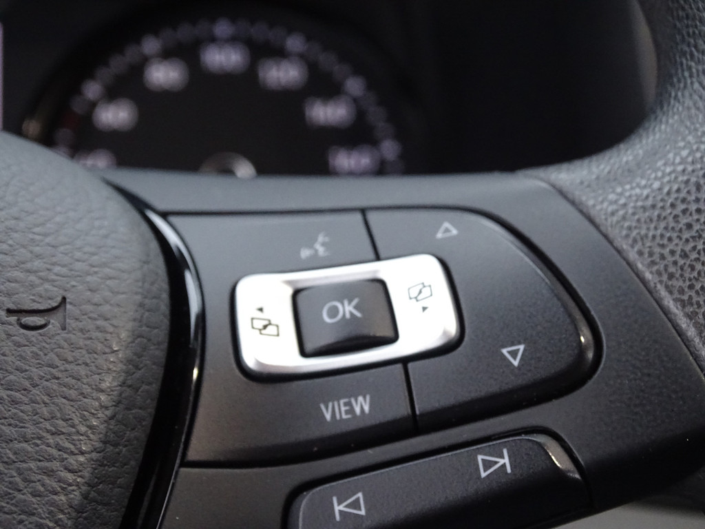 Volkswagen Crafter 2.0 TDI L3H3 Highline 20