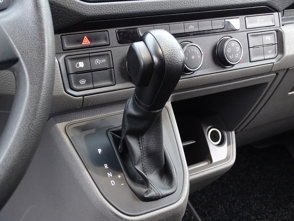 Volkswagen Crafter 2.0 TDI L3H3 Highline 21