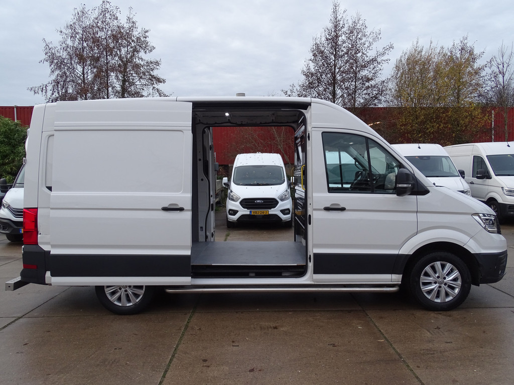 Volkswagen Crafter 2.0 TDI L3H3 Highline 7